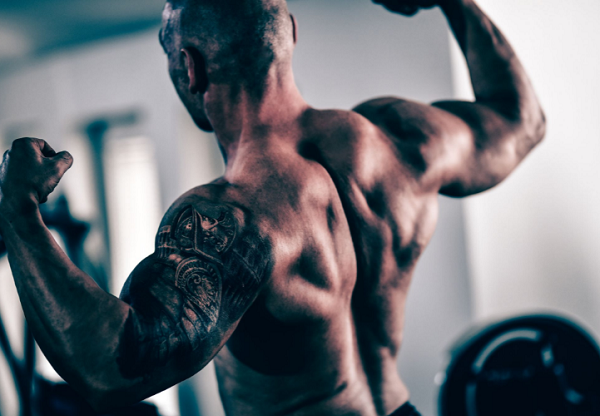 Ejercicios de biceps para hombres en casa